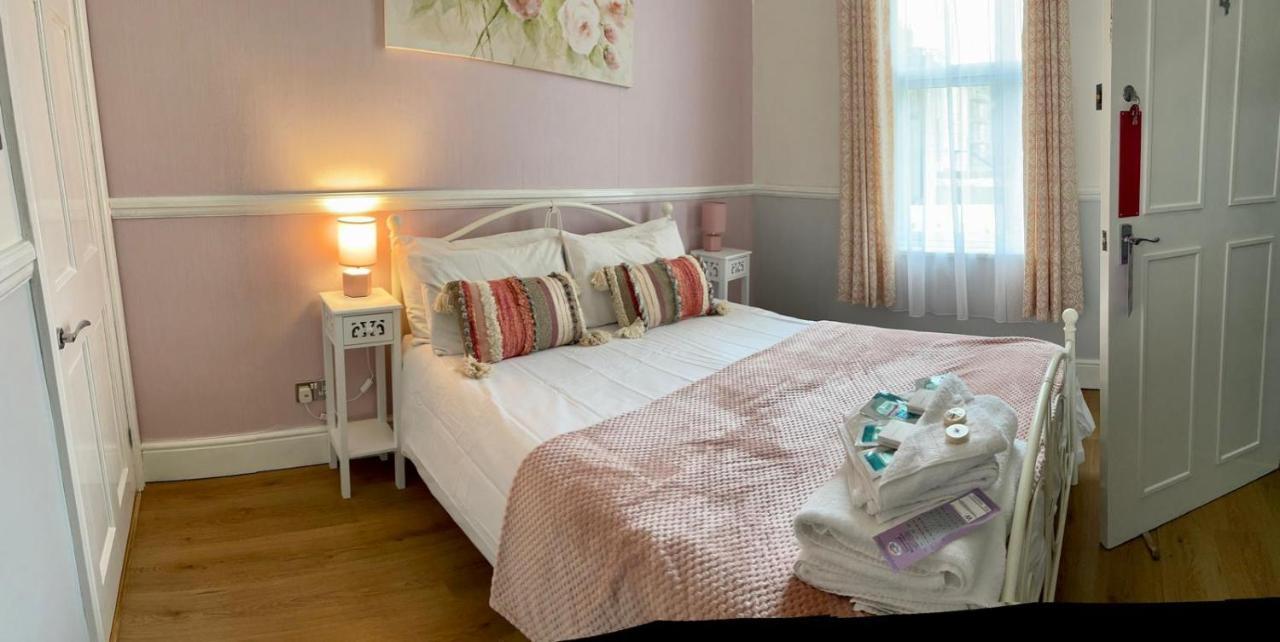 Lilyrose Hotel 惠特比 外观 照片