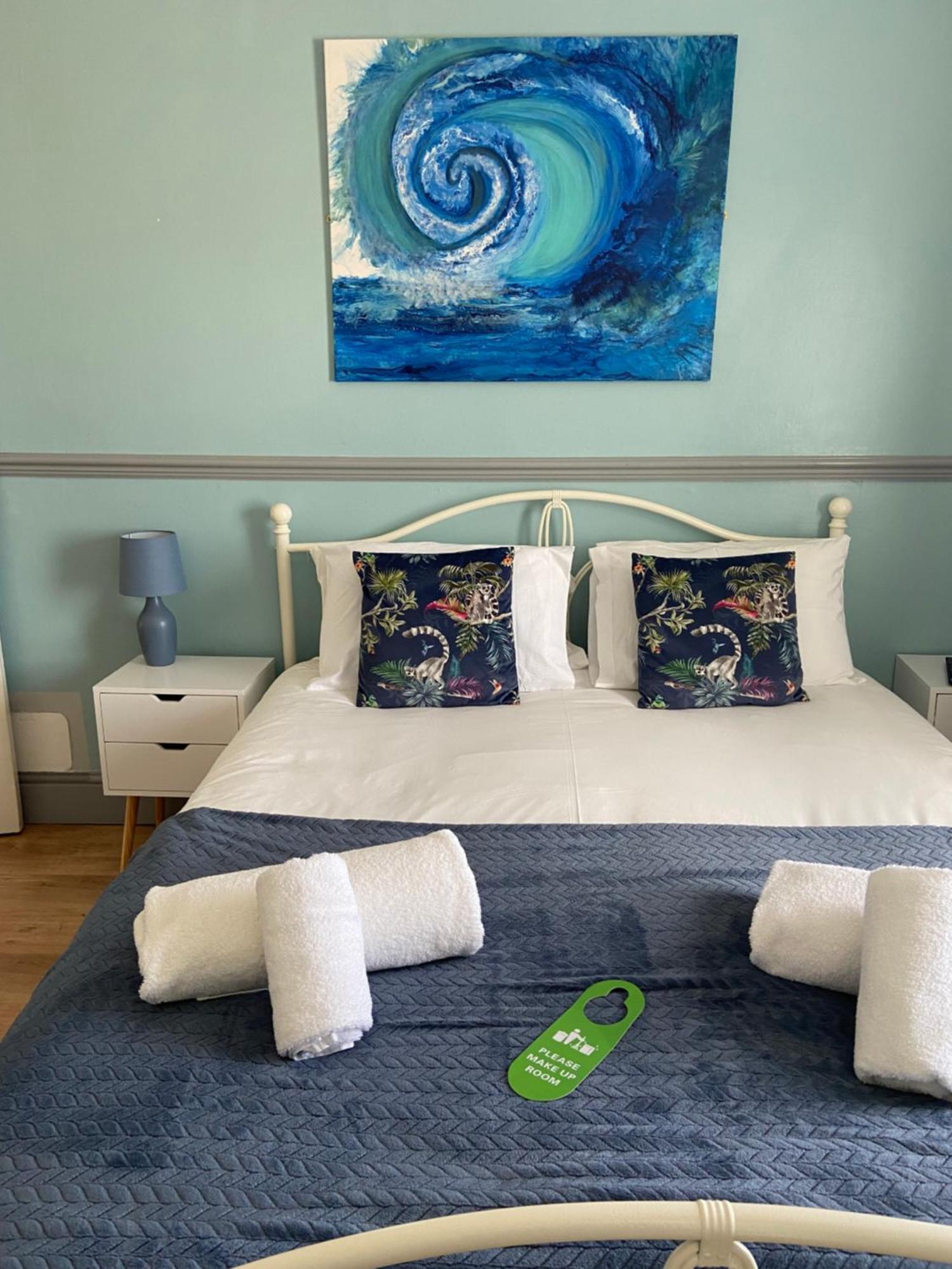 Lilyrose Hotel 惠特比 客房 照片